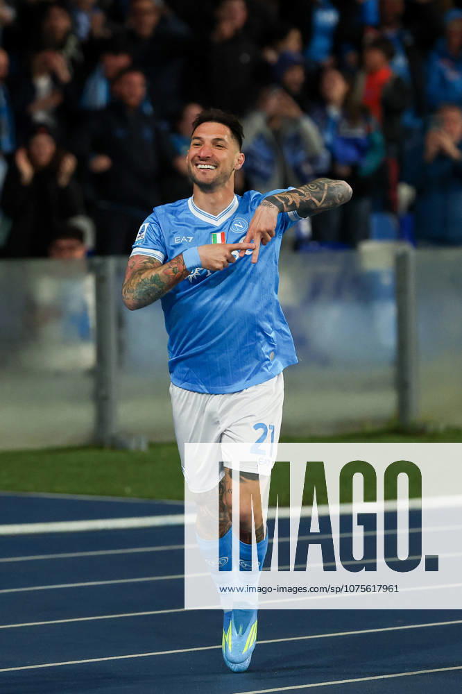 Napolis Matteo Politano celebrates after scoring goal 1-0 during the Serie A soccer match between Napoli and Milan at the Diego Armando Maradona Stadium in Naples, southern italy - Monday , April 06 , 2026. - Soccer .