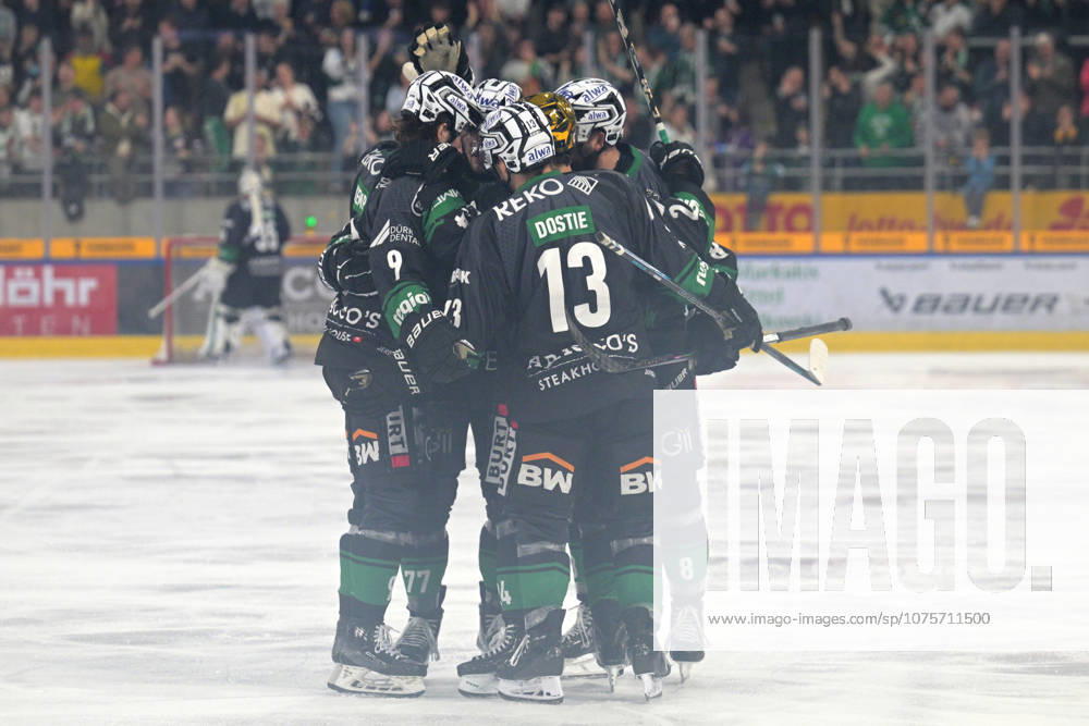 Goal,Bietigheim Steelers 2-0 goal celebration with Arne Upleggers goal Bietigheim Steelers, 77 Bietigheim Steelers vs EC Kassel Huskies, Ice Hockey, DEL 2, PlayOff Game 4, Season 2025 2026, 08 04 2026 Bietigheim Steelers vs EC Kassel Huskies, Ice Hockey, DEL 2, PlayOff Game 4, Season 2025 2026, 08 04 2026 Bietigheim
