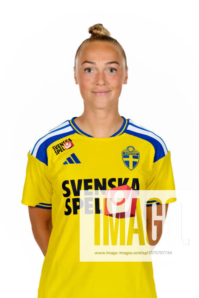 Hanna Bennisson of the Swedish women s national football team poses for a portrait on April 9, 2026 in Gothenburg Photo Carl Sandin BILDBYRAN code CS CS0925 fotboll football soccer fotball porträtt portraits sverige sweden dam bbeng