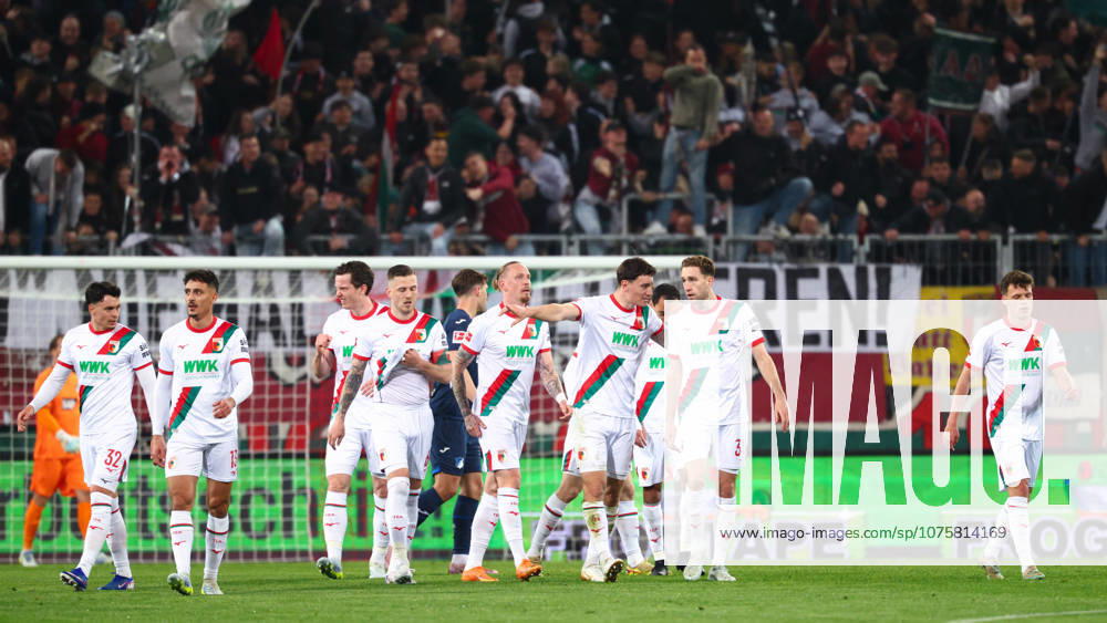 Team FC Augsburg Goal for 2 0 at the match between FC Augsburg v TSG 1899 Hoffenheim, Soccer, Men, Bundesliga, 2025 2026, 29 Matchday on 10 04 2026 in Augsburg, WWK ARENA DFL and DFB regulations prohibit any use of photographs as image sequences and or quasi video Bayern Germany
