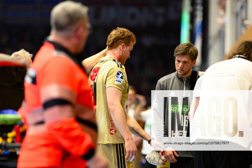 Lukas Stutzke TSV Hannover Burgdorf, 39 must leave the court bleeding GER, ThSV Eisenach vs TSV Hannover Burgdorf, 1 Daikin Handballbundesliga, Handball, 28 Matchday, Season 2025 2026, 19 00 hrs, 10 04 2026 GER, ThSV Eisenach vs TSV Hannover Burgdorf, 1 Daikin Handballbundesliga, Handball, 28 Matchday, Season 2025 2026, 19 00 hrs, 10 04 2026 Eisenach