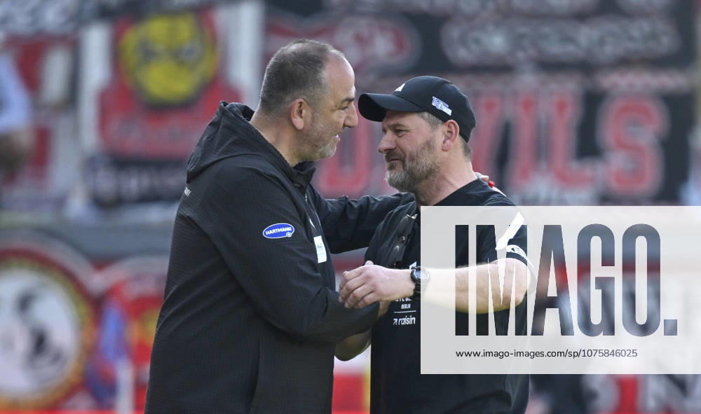Before the start of the match Coach Coach Frank Schmidt 1 FC Heidenheim 1846 FCH Coach Coach Steffen Baumgart 1 FC Union Berlin FCU Greeting shake hands gesture gesture 1 FC Heidenheim 1846 FCH vs 1 FC Union Berlin FCU 11 04 2026 DFL REGULATIONS PROHIBIT ANY USE OF PHOTOGRAPHS AS IMAGE SEQUENCES AND OR QUASI VIDEO 1 FC Heidenheim 1846 FCH vs 1 FC Union Berlin FCU