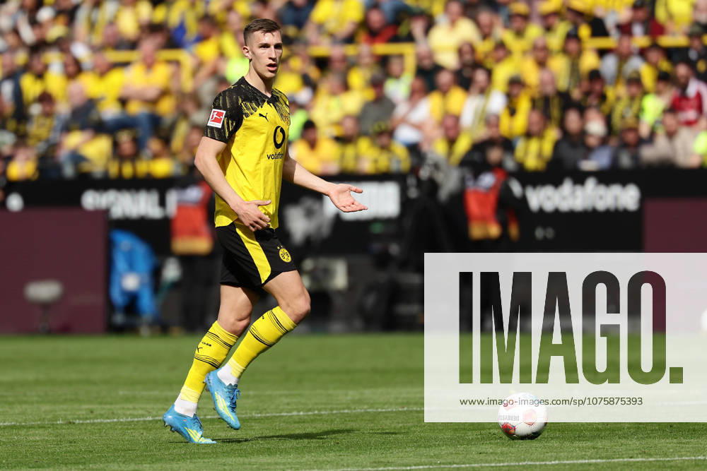 Dortmund, Germany, 11 04 26, Nico Schlotterbeck Borussia Dortmund on the ball during the Bundesliga 1 match between Borussia Dortmund Bayer 04 Leverkusen at Signal Iduna Park in Dortmund Photo by Joachim Bywaletz DFB DFL REGULATIONS PROHIBIT ANY USE OF PHOTOGRAPHS AS IMAGE SEQUENCES AND OR QUASI VIDEO