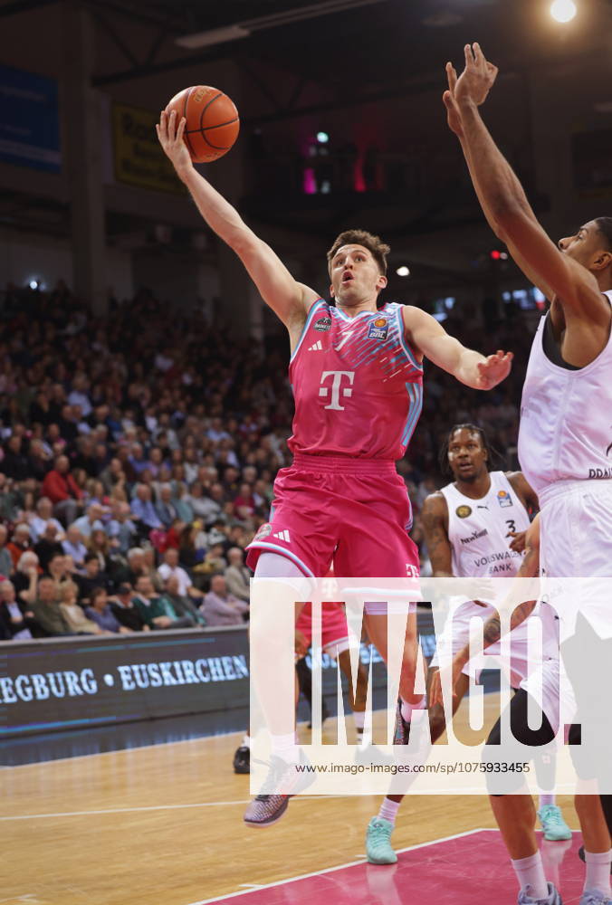 Grayson Murphy Telekom Baskets Bonn vs Basketball Löwen Loewen Braunschweig 29 Speiltag Saison 2025 26