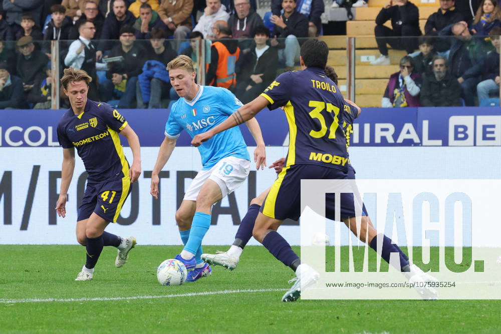 NapoliÕs Rasmus Hojlund during the Serie A soccer match between Parma and Napoli at the Ennio Tardini Stadium in Parma Italy - Sunday, 12 april 2026. - Soccer .