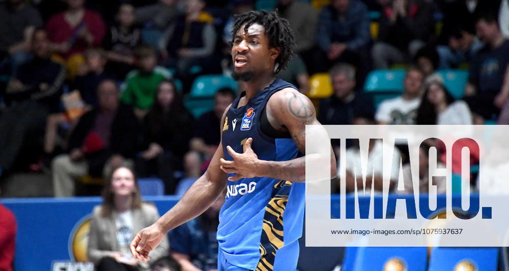Basketball easyCredit BBL Bundesliga, Frankfurt Skyliners MLP Academics Heidelberg v l Isaiah Swope Fraport Skyliners Frankfurt , facial expressions, gestures, dissatisfied, annoyed Frankfurt am Main