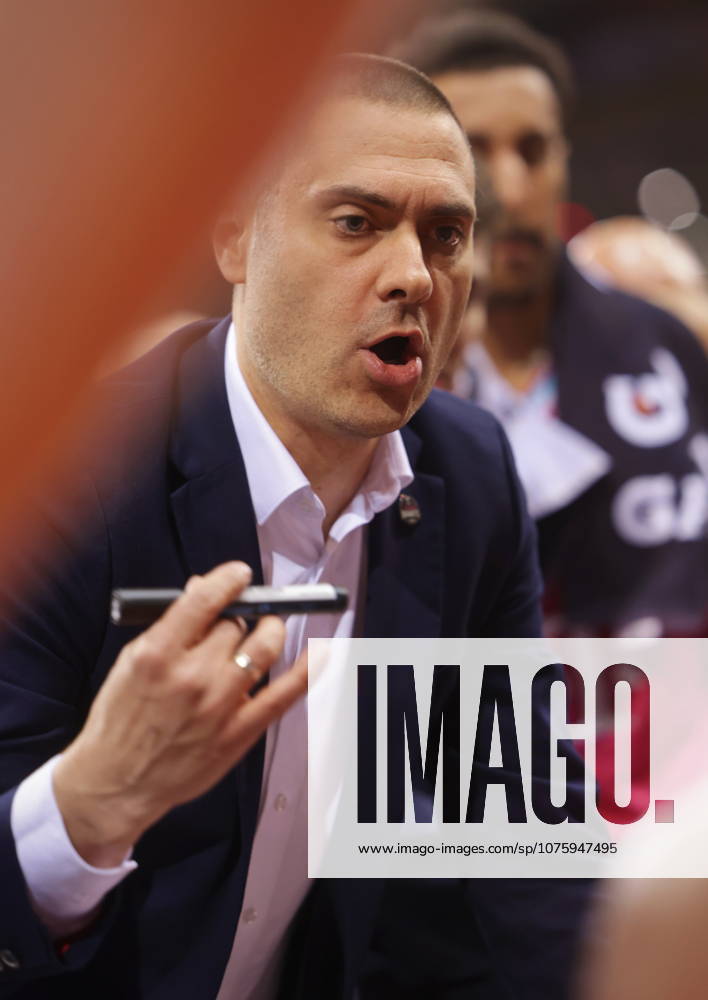 Coach Marko Stankovic Telekom Baskets Bonn vs Basketball Löwen Loewen Braunschweig 29 Speiltag Saison 2025 26