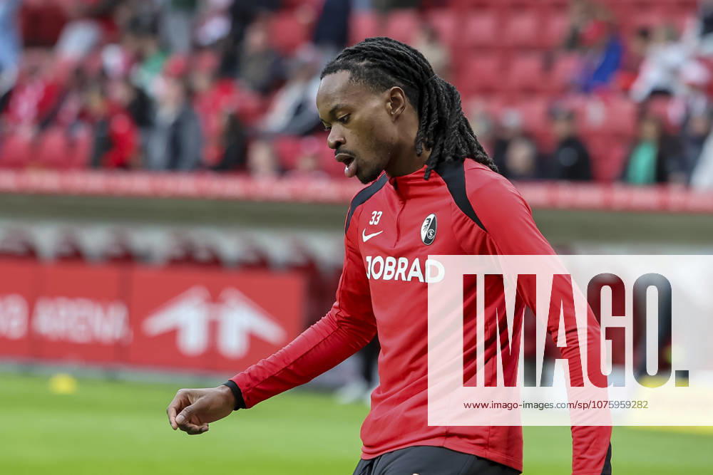 Jordy Makengo SC Freiburg, 33 , Germany, Soccer, 1 Bundesliga, Matchday 29, 2025 2026, 1 FSV Mainz vs SC Freiburg, 12 04 2026, Mainz Mewa Arena Germany