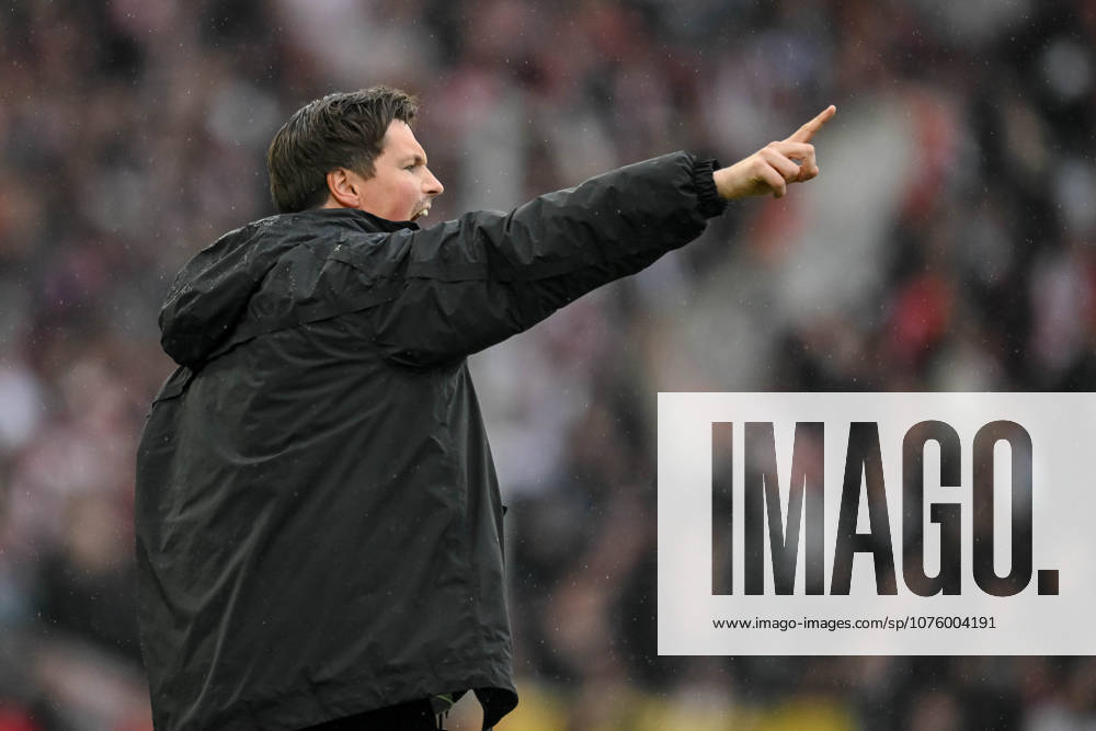 Trainer Merlin Polzin Hamburger SV gestures, gestures during the Bundesliga match between VfB Stuttgart and Hamburger SV, MHPArena Stuttgart am 12 April 2026 in Stuttgart, Germany Photo by Harry Langer DeFodi Images Trainer Merlin Polzin Hamburger SV gestures during the Bundesliga match between VfB Stuttgart and Hamburger SV at MHPArena Stuttgart on April 12, 2026 in Stuttgart, Germany Photo by Harry Langer DeFodi Images DFL regulations prohibit any use of photographs as image sequences and or quasi video Photo by Harry Langer DeFodi Images DFL regulations prohibit any use of photographs as image sequences and or quasi video