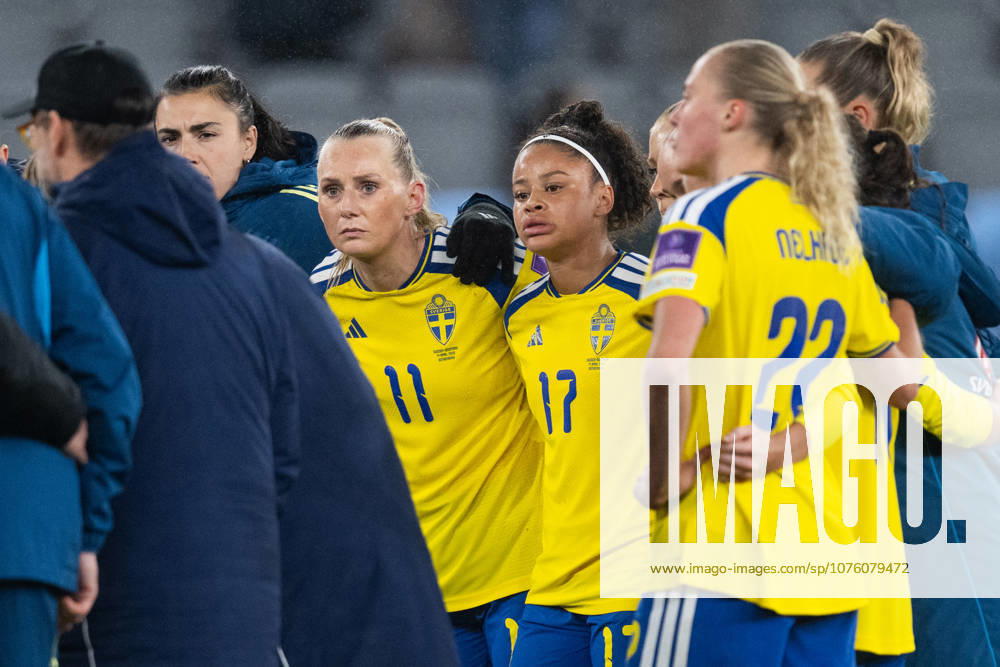 Stina Blackstenius and Felicia Schröder of Sweden after the FIFA Women s World Cup Qualifier football match between Sweden and Denmark on April 14, 2026 in Gothenburg Photo Carl Sandin BILDBYRAN code CS CS0928 fotboll football soccer fotball vm kval kval fifa womens world cup qualifier qualifier sverige sweden danmark denmark dam bbeng women kvinner