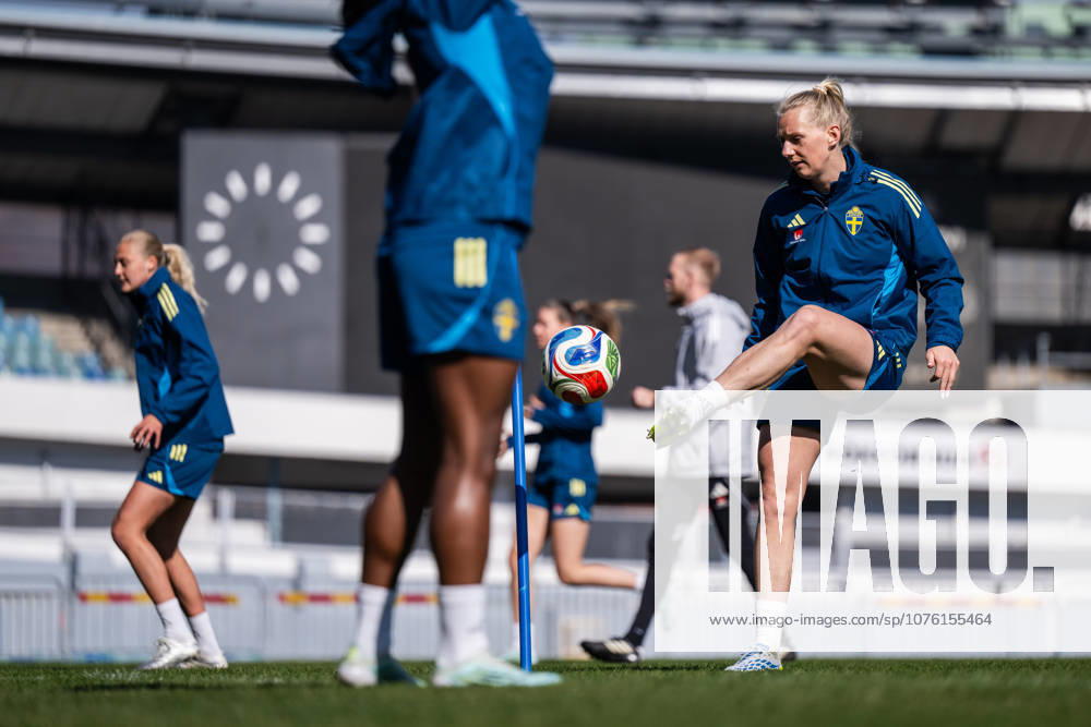 Stina Blackstenius of the Swedish women s national football team during a training session on April 16, 2026 in Gothenburg Photo Mathias Bergeld BILDBYRAN code MB MB1364 fotboll football soccer fotball vm kval kval fifa womens world cup qualifier qualifier träning practice training sverige sweden dam bbeng women kvinner