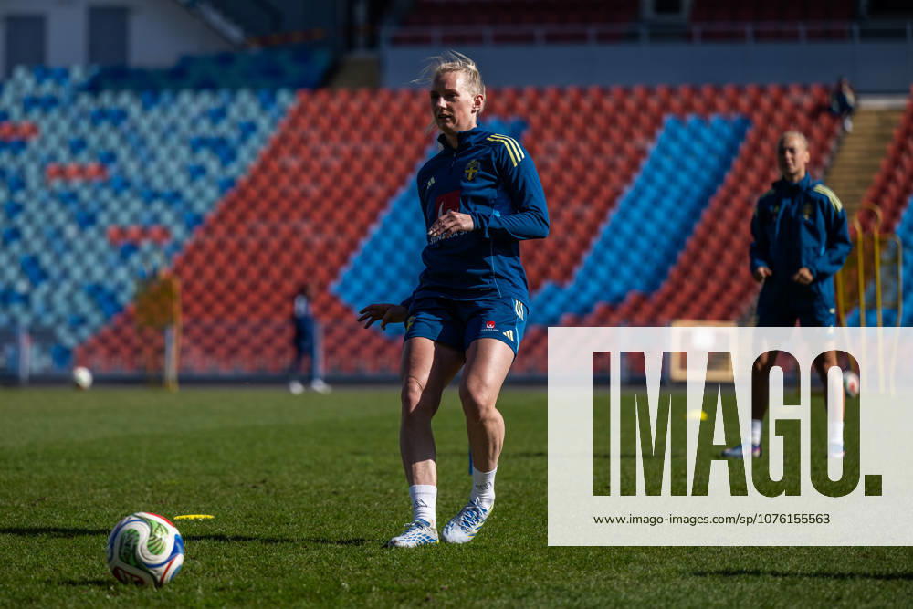 Stina Blackstenius of the Swedish women s national football team during a training session on April 16, 2026 in Gothenburg Photo Mathias Bergeld BILDBYRAN code MB MB1364 fotboll football soccer fotball vm kval kval fifa womens world cup qualifier qualifier träning practice training sverige sweden dam bbeng women kvinner