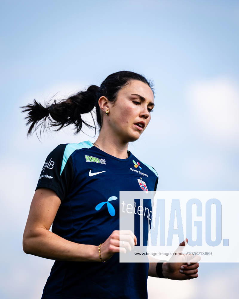 Ingrid Syrstad Engen of the Norwegian womens national football team during a training session on April 17, 2026 in Ptuj Photo Marius Simensen BILDBYRAN Cop 238 bbeng dam fifa women s world cup qualifier football fotball fotball norge norway practice soccer training trening träning