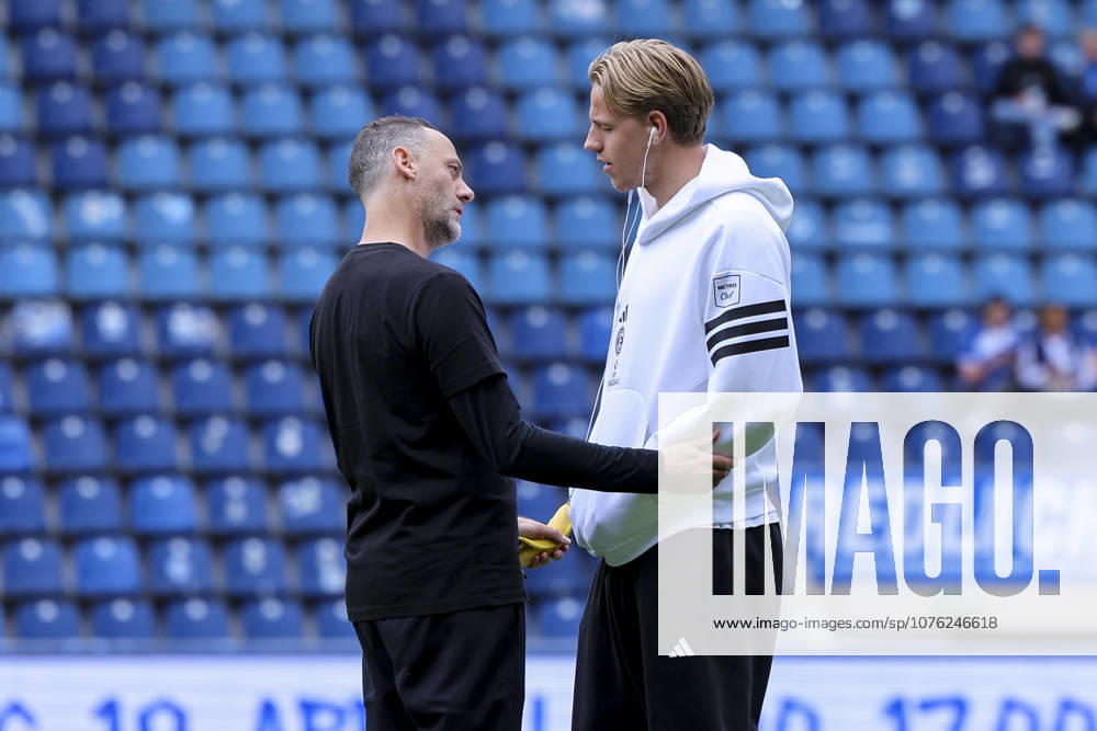 Coach Alexander Ende Fortuna Duesseldorf and Jesper Daland Fortuna Duesseldorf talk together, 2 Bundesliga, 1 FC Magdeburg v Fortuna Duesseldorf, Avnet Arena on April 18, 2026 in Magdeburg, Germany Photo by Marco Steinbrenner DeFodi Images Coach Alexander Ende Fortuna Duesseldorf and Jesper Daland Fortuna Duesseldorf talk together, 2 Bundesliga, 1 FC Magdeburg v Fortuna Duesseldorf, Avnet Arena, April 18, 2026 in Magdeburg, Germany Photo by Marco Steinbrenner DeFodi Images