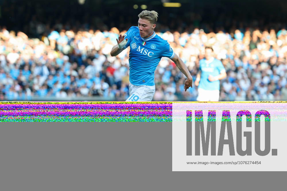 Napolis Rasmus Hojlund during the Serie A soccer match between Napoli and Lazio at the Diego Armando Maradona Stadium in Naples, southern italy - Saturday , April 18 , 2026. - Soccer .