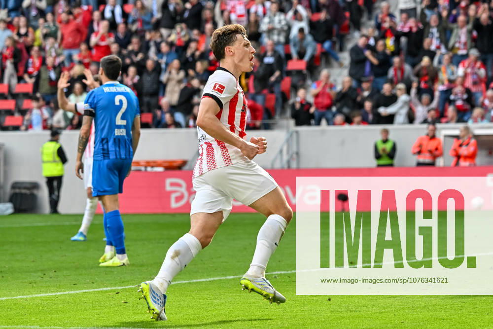 Celebration for the goal to 2 1 by Maximilian Eggestein SC Freiburg, 08 GER, SC Freiburg 1 FC Heidenheim, Football, Bundesliga, Matchday 30, Season 2025 2026, 19 04 2026 DFL DFB REGULATIONS PROHIBIT ANY USE OF PHOTOGRAPHS AS IMAGE SEQUENCES AND OR QUASI VIDEO GER, SC Freiburg 1 FC Heidenheim, Football, Bundesliga, Matchday 30, Season 2025 2026, 19 04 2026 Freiburg