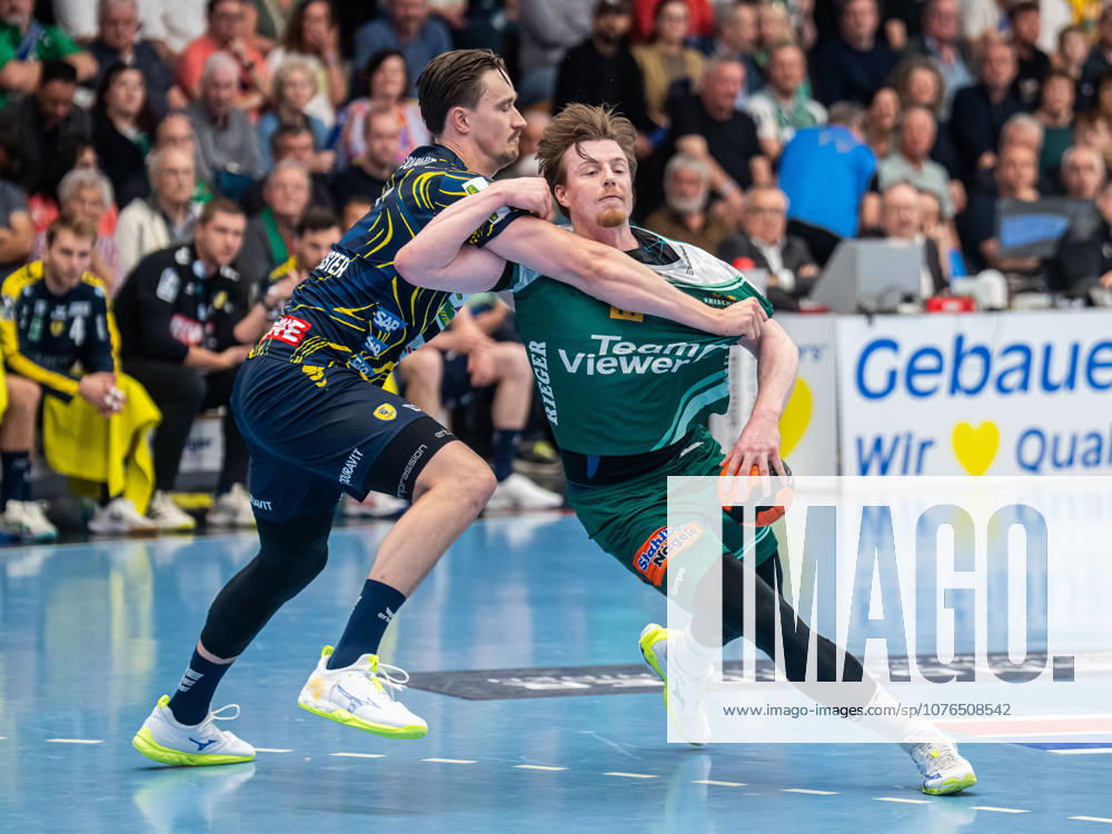 Erik Persson Frisch Auf Goeppingen, 22 in duel with Robert Timmermeister Rhein Neckar Loewen, 07 , Frisch Auf Goeppingen vs Rhein Neckar Loewen, Handball, 1 Bundesliga, Men, Season 2025 2026, 23 04 2026, Frisch Auf Goeppingen vs Rhein Neckar Loewen, Handball, 1 Bundesliga, Men, Season 2025 2026, 23 04 2026 Goeppingen