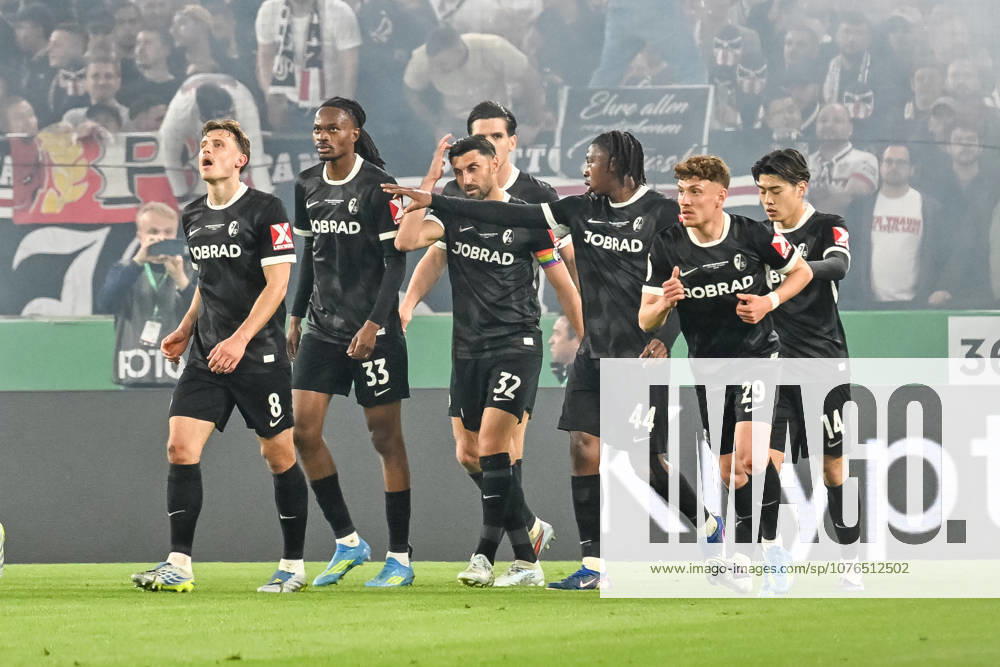 Celebration for the goal to 0 1 by Maximilian Eggestein SC Freiburg, 08 GER, VfB Stuttgart SC Freiburg, Football, DFB Pokal, Semi-final, Season 2025 2026, 23 04 2026 DFB REGULATIONS PROHIBIT ANY USE OF PHOTOGRAPHS AS IMAGE SEQUENCES AND OR QUASI VIDEO GER, VfB Stuttgart SC Freiburg, Football, DFB Pokal, Semi-final, Season 2025 2026, 23 04 2026 Stuttgart