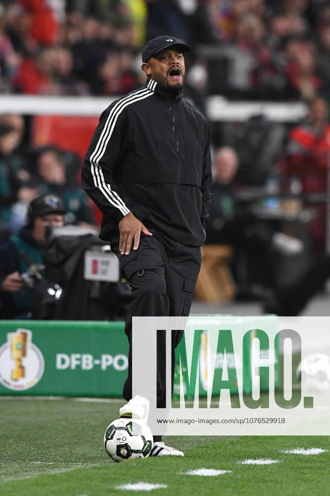 Coach Vincent Kompany FC Bayern Muenchen GER, Bayer 04 Leverkusen vs FC Bayern Muenchen, Football, DFB Pokal Semi-Final, Season 2025 2026, 22 04 2026 DFL REGULATES PROHIBIT ANY USE OF PHOTOGRAPHS AS IMAGE SEQUENCES AND OR QUASI VIDEO GER, Bayer 04 Leverkusen vs FC Bayern Muenchen, Football, DFB Pokal Semi-Final, Season 2025 2026, 22 04 2026 Leverkusen