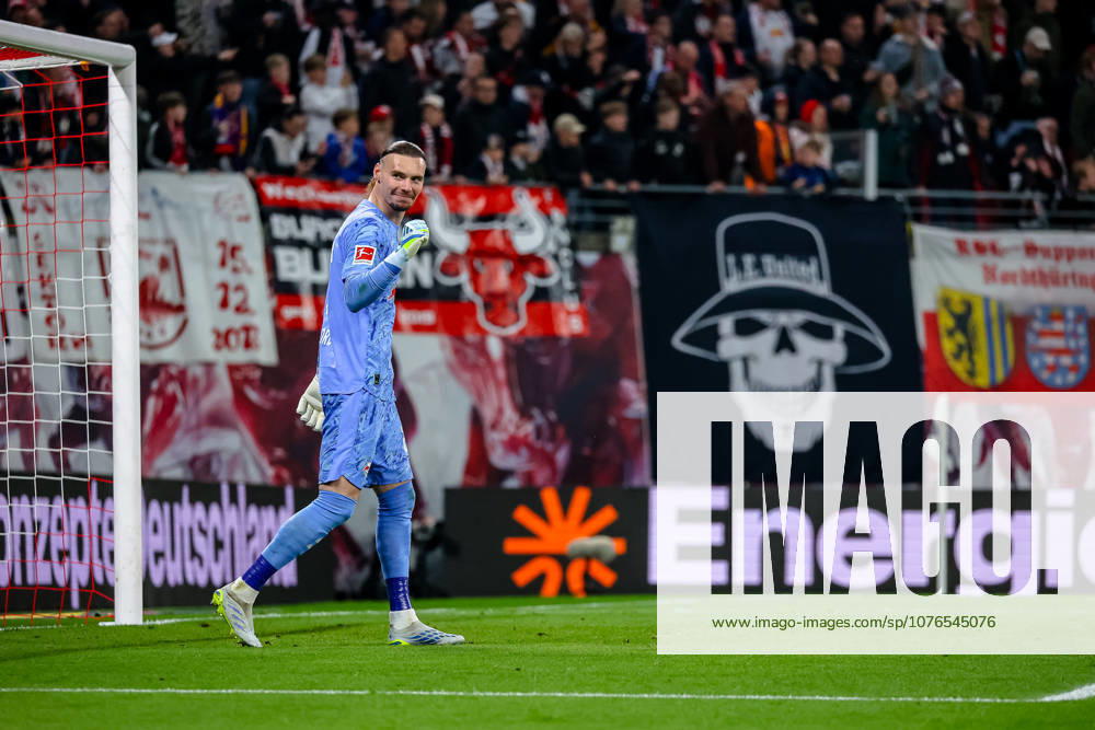 Maarten Vandevoordt RB Leipzig, 26 Jubel, Torjubel, jubilates over goal to 2 0 after submission, RB Leipzig vs 1 FC Union Berlin, Football, 1 Bundesliga, 31 Matchday, Season 2025 2026, 24 04 2026,¨ DFL REGULATIONS PROHIBIT ANY USE OF PHOTOGRAPHS AS IMAGE SEQUENCES AND OR QUASI VIDEO,¨ RB Leipzig vs 1 FC Union Berlin, Football, 1 Bundesliga, 31 Matchday, Season 2025 2026, 24 04 2026 Leipzig