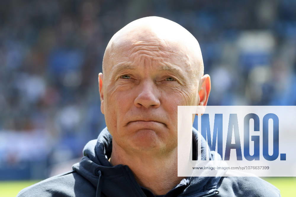 Coach Uwe Roesler VfL Bochum looks dejected during the 2 Bundesliga match between VfL Bochum and SpVgg Greuther Fürth at Vonovia Ruhrstadion on April 26, 2026 in Bochum, Germany, Germany Photo by Max Maiwald DeFodi Images Coach Uwe Roesler VfL Bochum looks dejected during the 2 Bundesliga match between VfL Bochum and SpVgg Greuther Fürth at Vonovia Ruhrstadion on April 26, 2026 in Bochum, Germany Photo by Max Maiwald DeFodi Images Photo by Max Maiwald DeFodi Images