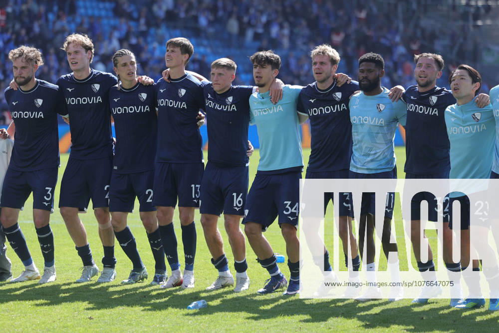 Soccer 2 Bundesliga 31 Matchday VfL Bochum SpVgg Greuther Fürth on 26 04 2026 at Vonovia Ruhrstadion in Bochum Bochum players celebrate home win with their fans DFL regulations prohibit any use of photographs as image sequences and or quasi video