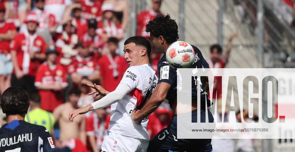 Sinsheim , Bundesliga TSG 1899 Hoffenheim vs VfB Stuttgart , from left Bilal El Khannouss VfB Ozan Kabak Hoff