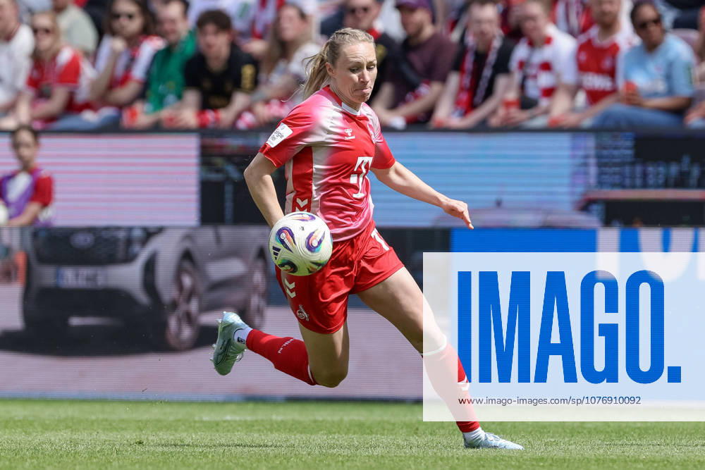 Pauline Bremer 1 FC Köln, 11 on the ball, cropped image, single image, full body, action, action, game scene, THE DFB GUIDELINES PROHIBIT ANY USE OF PHOTOGRAPHS AS IMAGE SEQUENCES AND OR QUASI VIDEO DFB REGULATIONS PROHIBIT ANY USE OF PHOTOGRAPHS AS IMAGE SEQUENCES AND OR QUASI VIDEO , 02 05 2026, Cologne Germany , Football, Google Pixel Women Bundesliga, 1 FC Köln SV Werder Bremen