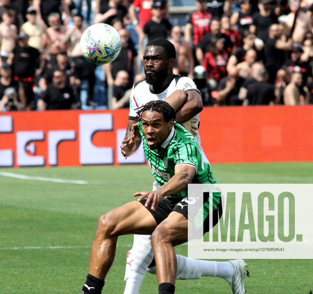 Foto IPP Albano Angilletta Reggio Emilia 03 05 2026 Calcio Campionato di serie A 2025 2026 Sassuolo - Milan nella foto: Fikayo Tomori e Armand Gaetan Laurienté Italy Photo Press World Copyright italy ITALY