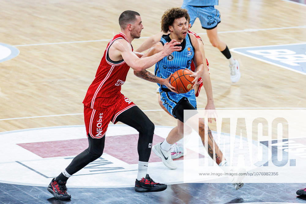 Daniel Keppeler BMA365 Bamberg Baskets, 31 , Zacharie Perrin Hamburg Towers, 52 , BMA365 Bamberg Baskets vs Veolia Towers Hamburg, Basketball, easyCredit BBL, Matchday 32, 03 05 2026 BMA365 Bamberg Baskets vs Veolia Towers Hamburg, Basketball, easyCredit BBL, Matchday 32, 03 05 2026 Bamberg
