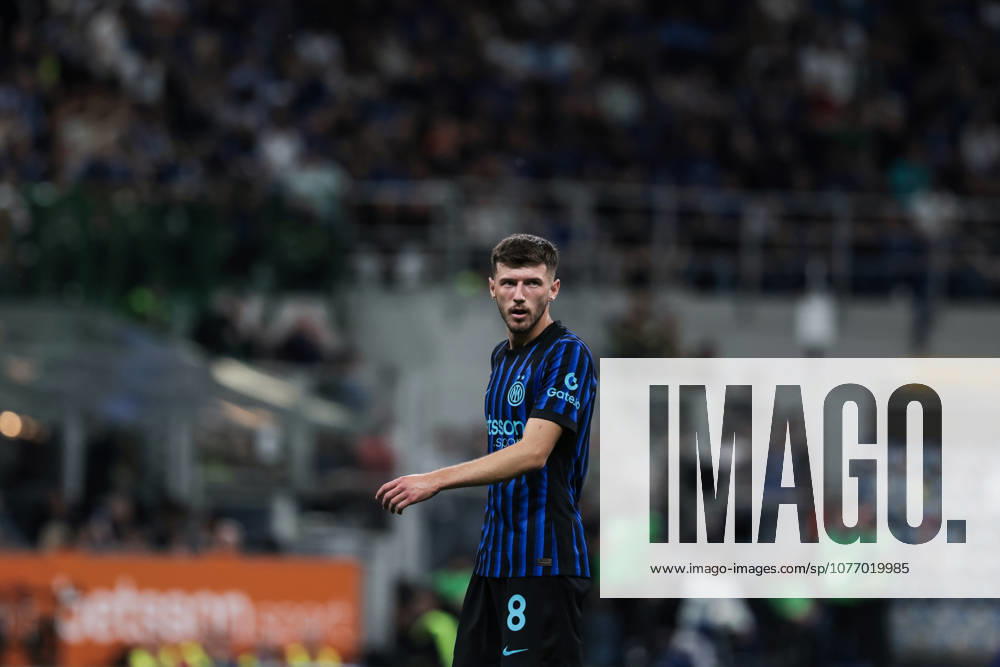 FC Internazionale v Parma Calcio 1913 - Serie A Petar Sucic of FC Internazionale is in action during the Serie A football match between Internazionale FC and Parma Calcio 1913 at Giuseppe Meazza Stadium in Milan, Italy, on May 3, 2026. Milano Italy