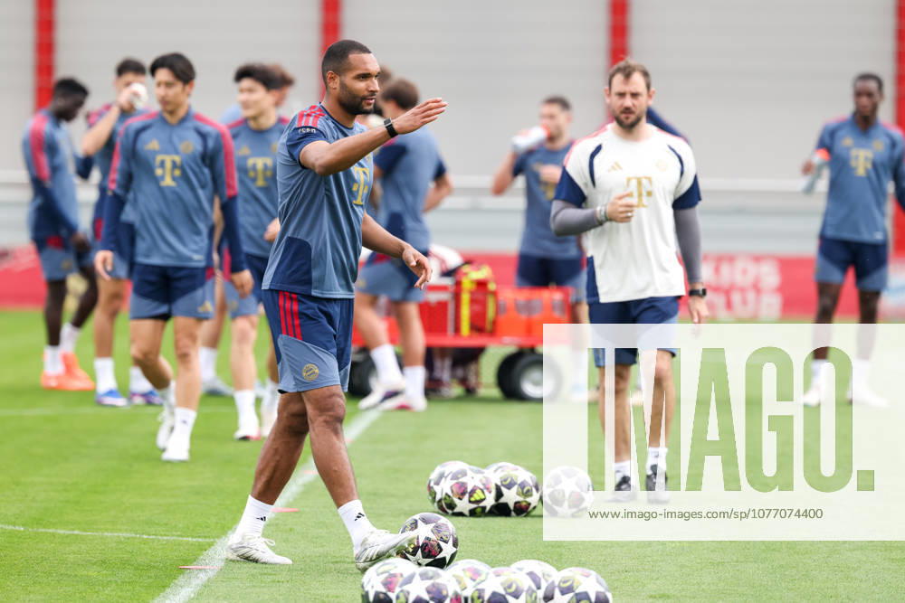 Jonathan Tah FC Bayern Muenchen, 04 gestures in training, GER, final training, FC Bayern Muenchen, football, UEFA Champions League, semi-final, second leg, 2025 2026 season, 05 05 2026, GER, final training, FC Bayern Muenchen, football, UEFA Champions League, semi-final, second leg, 2025 2026 season, 05 05 2026 Muenchen