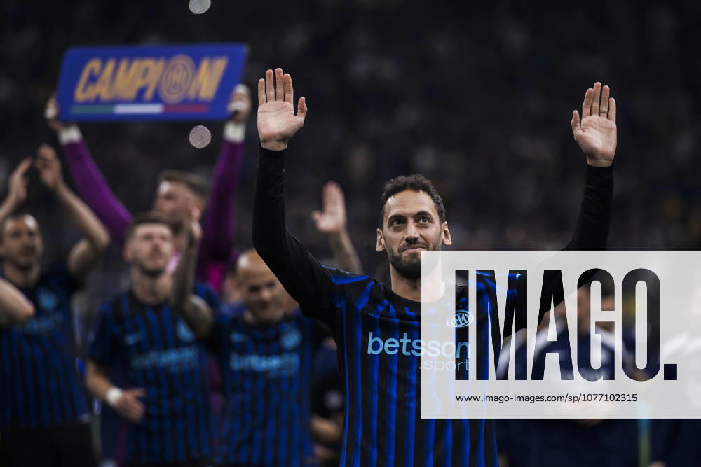 FC Internazionale v Parma Calcio - Serie A Hakan Calhanoglu of FC Internazionale celebrates the victory of Italian Serie A championship (Scudetto) at the end of the Serie A football match between FC Internazionale and Parma Calcio. Milan Italy