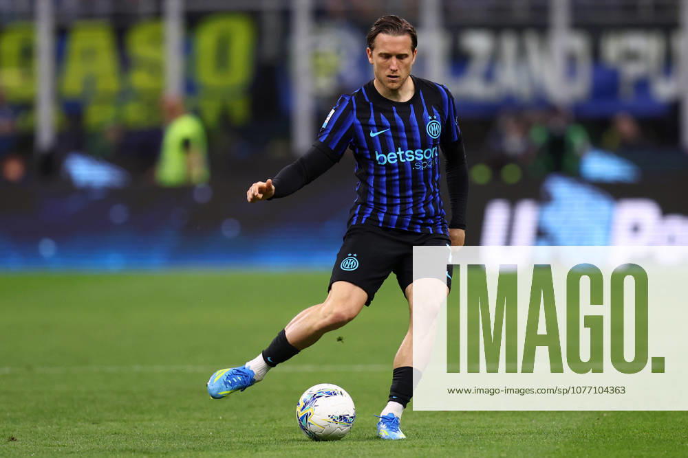 Serie A Fc Internazionale - Parma Calcio Piotr Zielinski of Fc Internazionale in action during the Serie A match beetween Fc Internazionale and Parma Calcio at Stadio Giuseppe Meazza on May 3 2026 in Milan Italy . Milano Stadio Giuseppe Meazza Italy