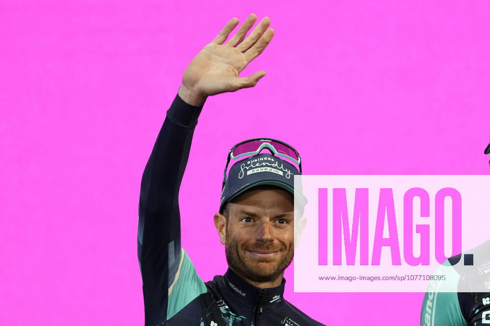 Italys Damiano Caruso of Bahrain Victorious during the teams presentation ahead of the Giro dItalia cycling race in Burgas. The race starts on Friday, May 8, with the first stage over 160 km, from Nessebar to Burgas, Bulgaria - Wednesday, May 6, 2026. - cycling.