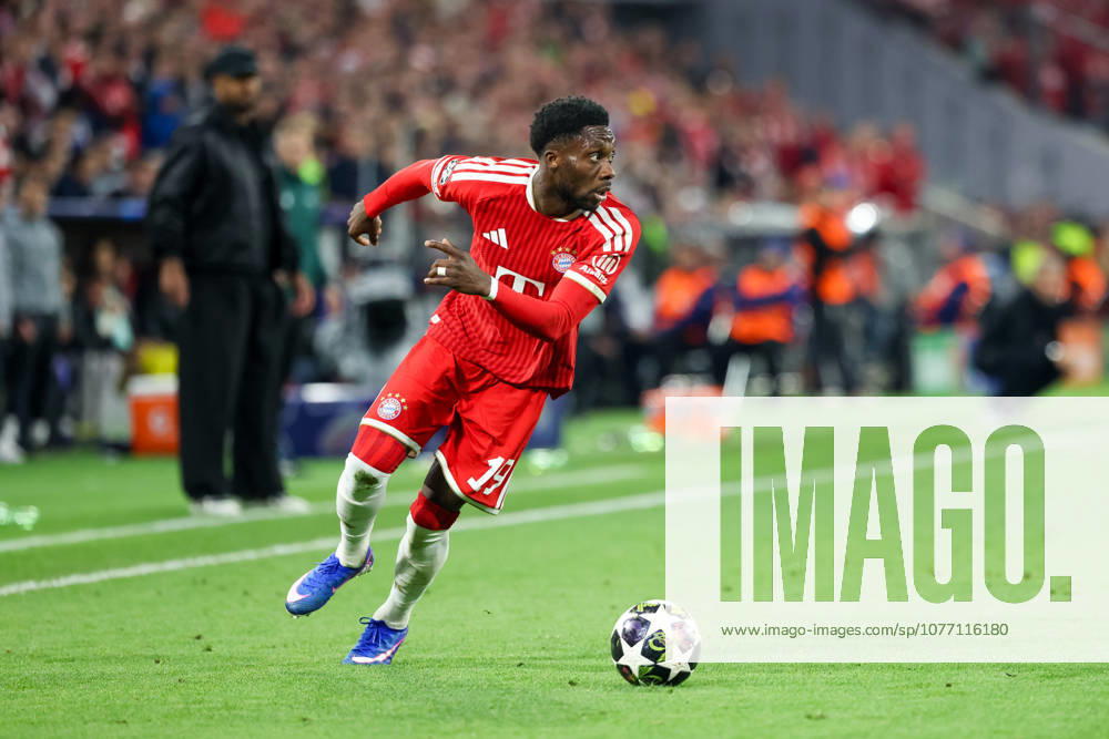 Alphonso Davies FC Bayern Muenchen, 19 with ball, GER, FC Bayern Muenchen vs Paris St Germain, Football, UEFA Champions League, semi-final, second leg, 2025 2026 season, 06 05 2026, GER, FC Bayern Muenchen vs Paris St Germain, Football, UEFA Champions League, semi-final, second leg, 2025 2026 season, 06 05 2026 Muenchen