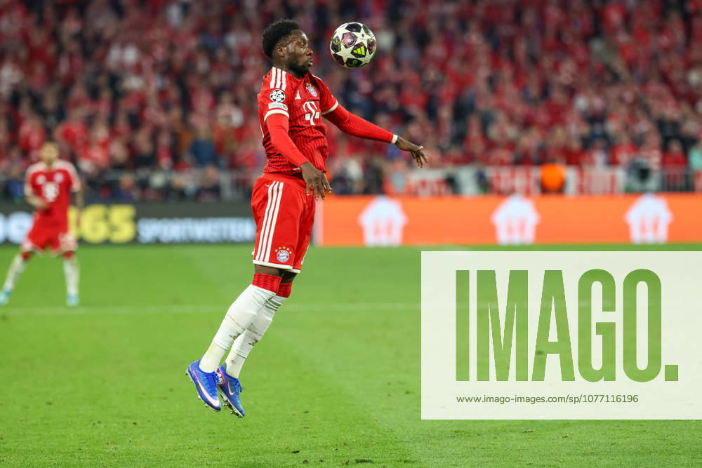 Alphonso Davies FC Bayern Muenchen, 19 with ball, GER, FC Bayern Muenchen vs Paris St Germain, Football, UEFA Champions League, semi-final, second leg, 2025 2026 season, 06 05 2026, GER, FC Bayern Muenchen vs Paris St Germain, Football, UEFA Champions League, semi-final, second leg, 2025 2026 season, 06 05 2026 Muenchen