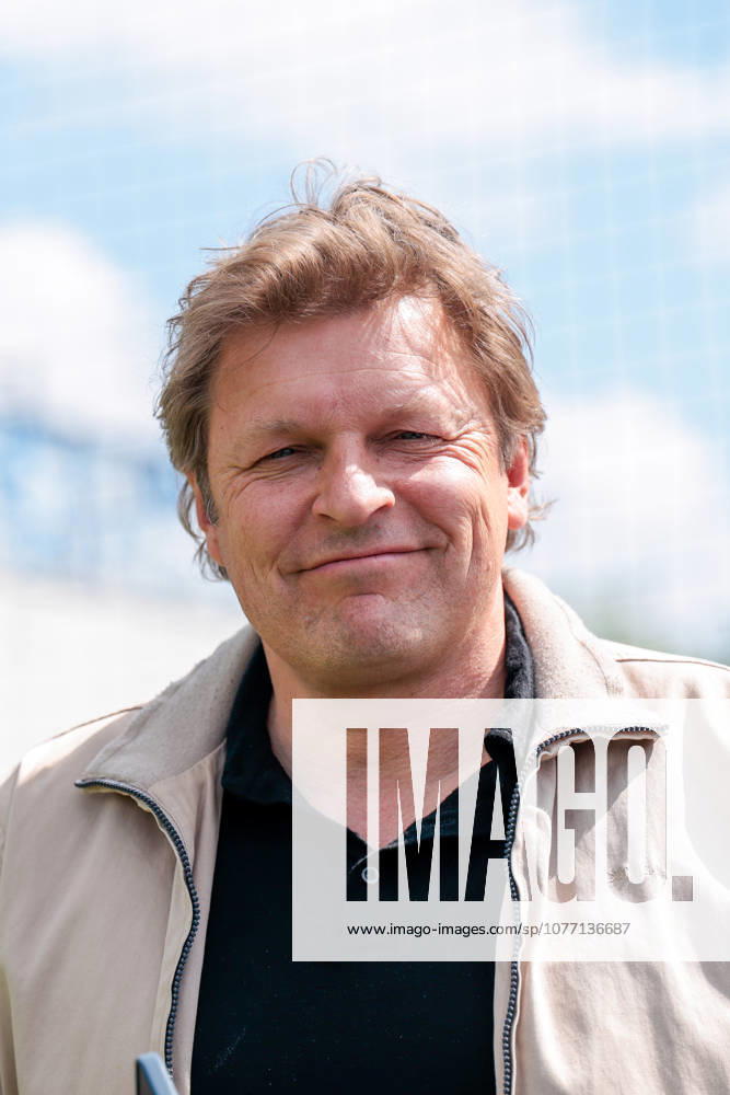 Football, Training of FC Schalke 04 Director Professional Football Youri Mulder FC Schalke 04 laughs Gelsenkirchen Training ground FC Schalke 04 NRW Germany xRHR PHOTO YYx