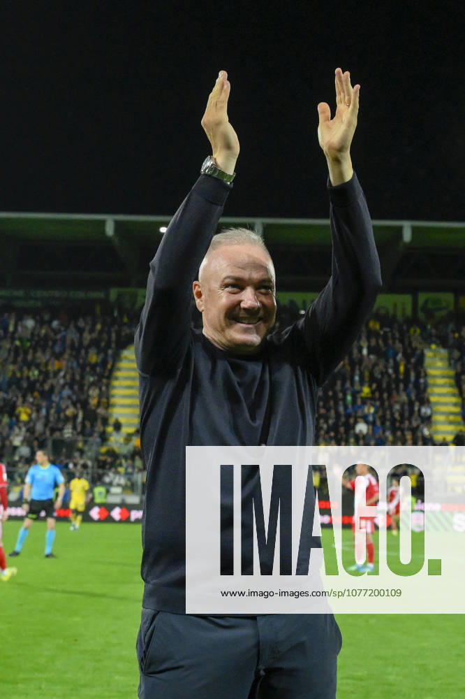 Frosinone s head coach Massimiliano Alvini during the Serie BKT soccer match between Frosinone and Mantova at the Frosinones Benito Stirpe stadium, Italy - Friday, May 08, 2026 - Soccer ( Photo by Fabrizio Corradetti LaPresse )