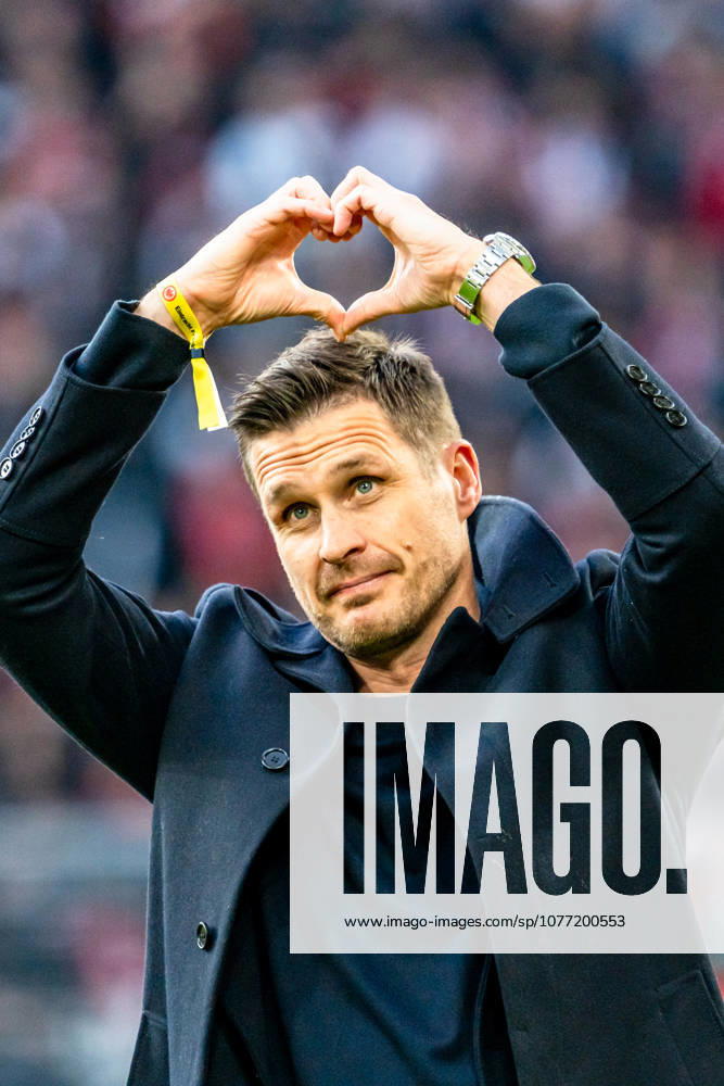 Germany Bundesliga 2025 2026 Matchday 33, Borussia Dortmund vs Eintracht Frankfurt, Friday, 08 05 2026 Signal Iduna Park, North Rhine-Westphalia Sebastian Kehl emotional farewell in front of the fans