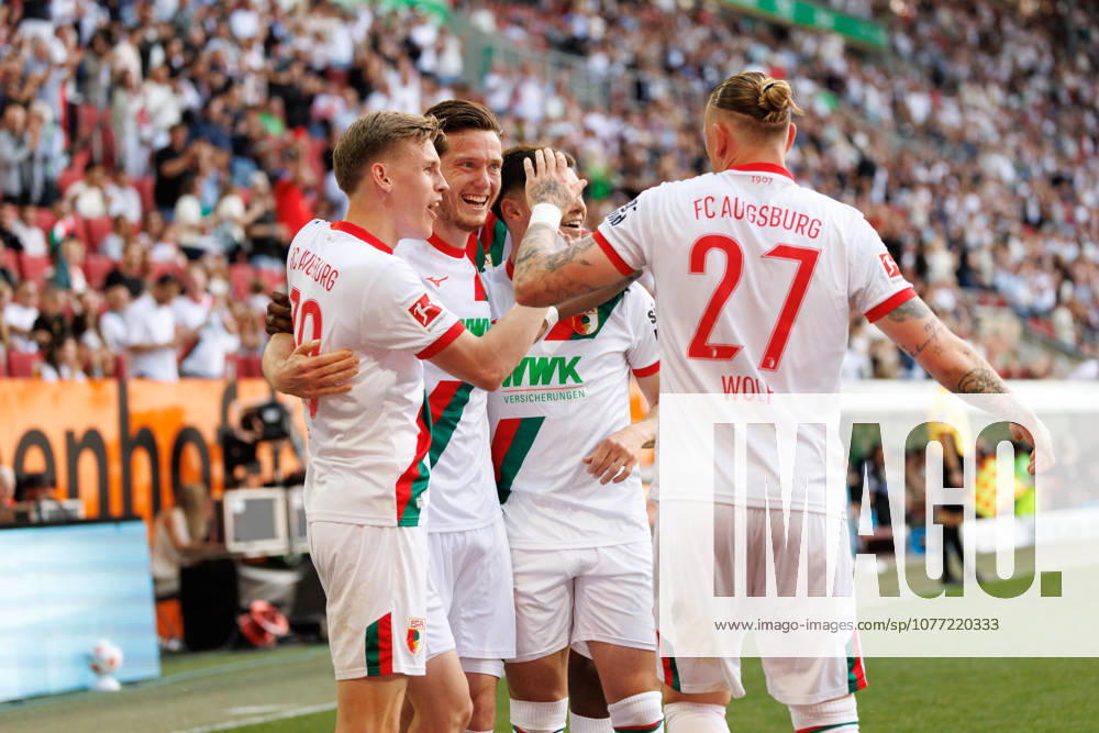 Team FC Augsburg Goal for 1 0 at the match between FC Augsburg v Borussia Mönchengladbach, Soccer, Men, Bundesliga, 2025 2026, 33 Matchday on 09 05 2026 in Augsburg, WWK ARENA DFL and DFB regulations prohibit any use of photographs as image sequences and or quasi video Bayern Germany