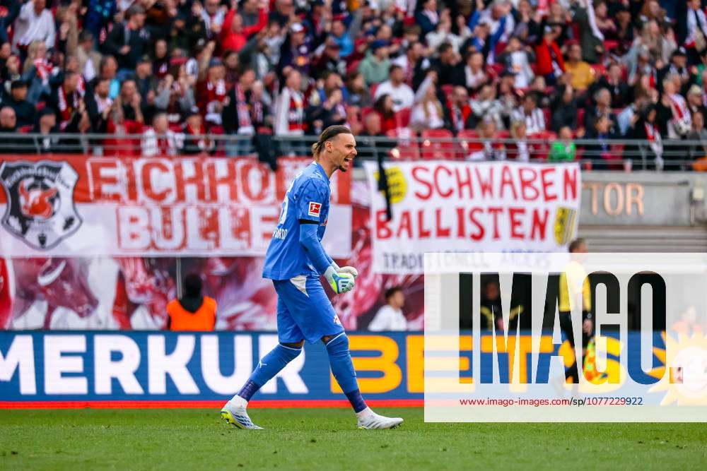 Maarten Vandevoordt RB Leipzig, 26 cheers, goal celebration, cheers over goal, RB Leipzig vs FC St Pauli, Football, 1 Bundesliga, 33 Matchday, Season 2025 2026, 09 05 2026,¨ DFL REGULATIONS PROHIBIT ANY USE OF PHOTOGRAPHS AS IMAGE SEQUENCES AND OR QUASI VIDEO,¨ RB Leipzig vs FC St Pauli, Football, 1 Bundesliga, 33 Matchday, Season 2025 2026, 09 05 2026 Leipzig