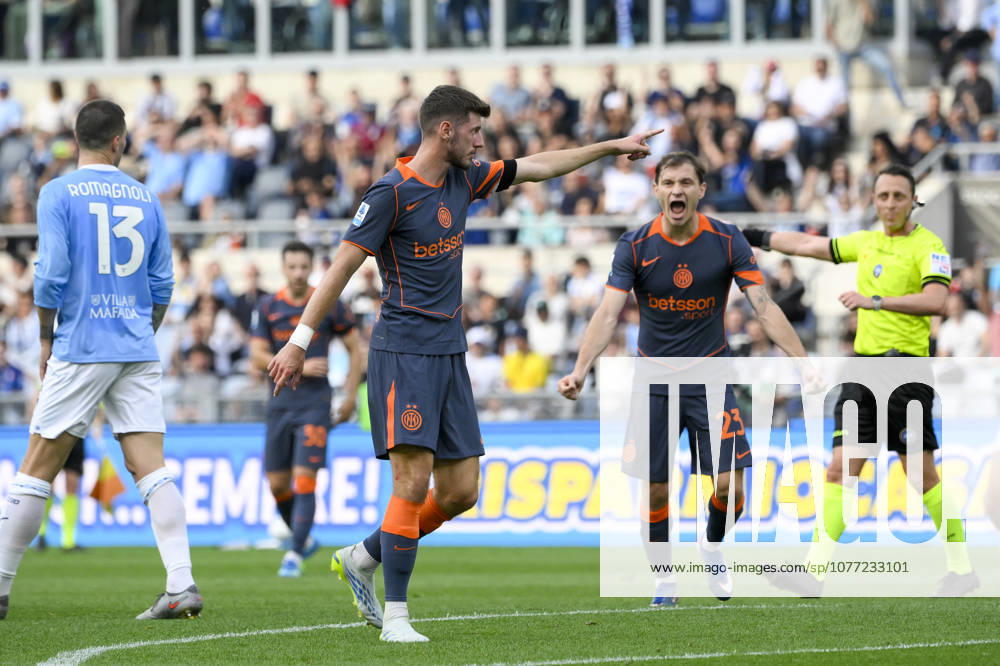Inter Milans Petar Sucic celebrates after scoring the goal 0-2 during the Serie A Enilive soccer match between SS Lazio and Inter - FC Internazionale at the Rome s Olympic stadium, Italy - Saturday, May 09, 2026. - Soccer.