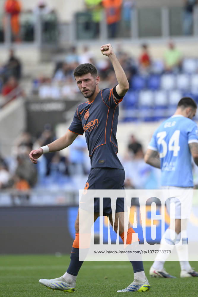 Inter Milans Petar Sucic celebrates after scoring the goal 0-2 during the Serie A Enilive soccer match between SS Lazio and Inter - FC Internazionale at the Rome s Olympic stadium, Italy - Saturday, May 09, 2026. - Soccer.