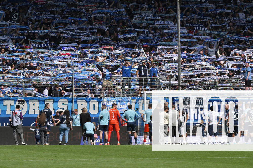 Bochums players celebrate the 1 1 and relegation with the fans 09 05 2026, Football 2 Bundesliga, Season 2025 2026, 33 Matchday, VfL Bochum Hannover 96 1 1 DFL regulations prohibit any use of photographs as image sequences and or quasi video Bochum Vonovia Ruhrstadion Nordrhein Westfalen Germany Team2