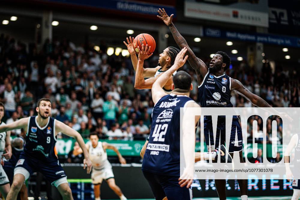 Jordan Roland Gladiators Trier in a duel with Nemanja Djurisic MBC Syntainics and Khyri Thomas MBC Syntainics , Vet Concept Gladiators Trier vs MBC Syntainics, Basketball, easyCredit BBL, Matchday 34, Season 2025 2026, 10 05 2026 Vet Concept Gladiators Trier vs MBC Syntainics, Basketball, easyCredit BBL, Matchday 34, Season 2025 2026