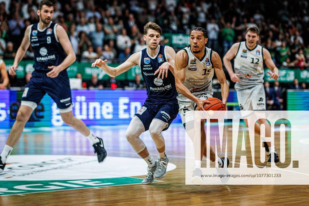 Jordan Roland Gladiators Trier in a duel with Perttu Blomgren MBC Syntainics Perttu Blomgren MBC Syntainics , Vet Concept Gladiators Trier vs MBC Syntainics, Basketball, easyCredit BBL, Matchday 34, Season 2025 2026, 10 05 2026 Vet Concept Gladiators Trier vs MBC Syntainics, Basketball, easyCredit BBL, Matchday 34, Season 2025 2026