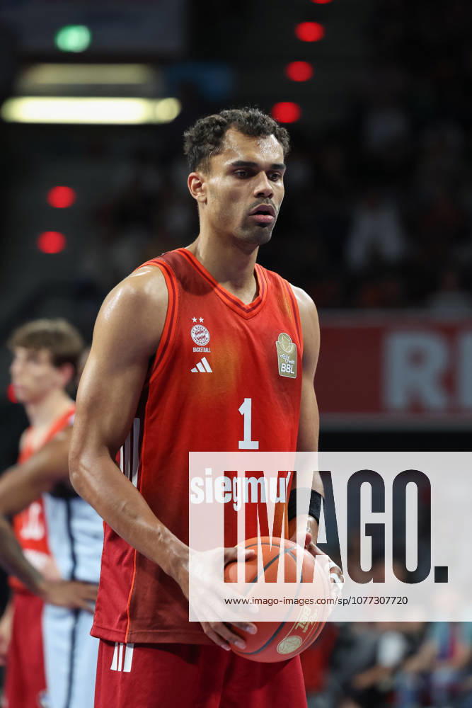 Oscar da Silva FC Bayern Basketball, 01 on free throw, GER, FC Bayern Basketball vs EWE Baskets Oldenburg, Basketball, easycredit Basketball Bundesliga, 34 Matchday, Season 2025 2026, 10 05 2026, GER, FC Bayern Basketball vs EWE Baskets Oldenburg, Basketball, easycredit Basketball Bundesliga, 34 Matchday, Season 2025 2026, 10 05 2026 Munich