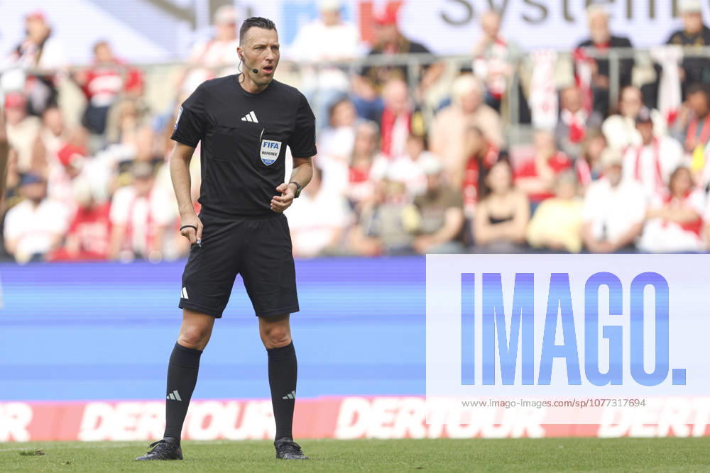 Referee Sven Jablonski looks on during the Bundesliga match between 1 FC Köln and 1 FC Heidenheim 1846, RheinEnergieSTADION on May 10, 2026 in Köln, Germany Photo by Oliver Kaelke DeFodi Images Referee Sven Jablonski looks on during the Bundesliga match between 1 FC Köln and 1 FC Heidenheim 1846 at RheinEnergieSTADION on May 10, 2026 in Köln, Germany Photo by Oliver Kaelke DeFodi Images DFL regulations prohibit any use of photographs as image sequences and or quasi video Photo by Oliver Kaelke DeFodi Images