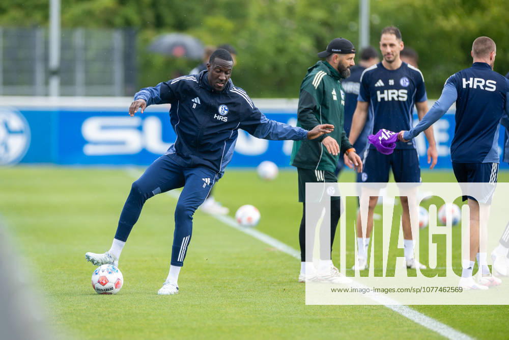 Football, Training of FC Schalke 04 Bryan Lasme FC Schalke 04 Gelsenkirchen Training ground FC Schalke 04 NRW Germany xRHR PHOTO YYx